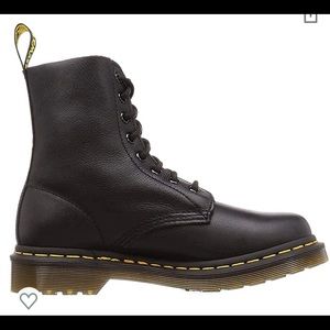 Dr. Marten 1460 Pascal Leather Boots